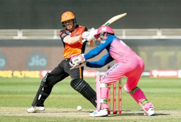 do or die match between Royals and Sunrisers Hyderabad need to win every match | IPL 2020 RR vs SRH Preview : रॉयल्स-सनरायजर्स दरम्यान ‘करा अथवा मरा’ लढत, हैदराबादला प्रत्येक लढतीत विजय आवश्यक