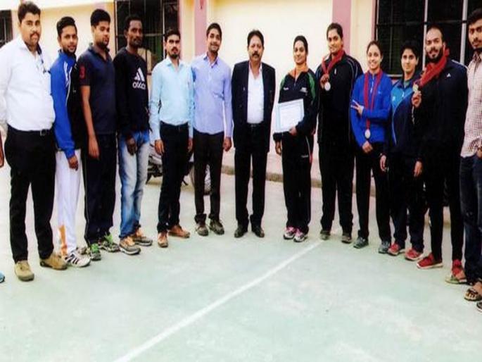 Two gold medals in the state-level tournament for Amaravati's weightlenders | अमरावतीच्या भारत्तोलकांना राज्यस्तरीय स्पर्धेत दोन सुवर्णपदके  Two gold medals in the state-level tournament for Amaravati's weightlenders | अमरावतीच्या भारत्तोलकांना राज्यस्तरीय स्पर्धेत दोन सुवर्णपदके