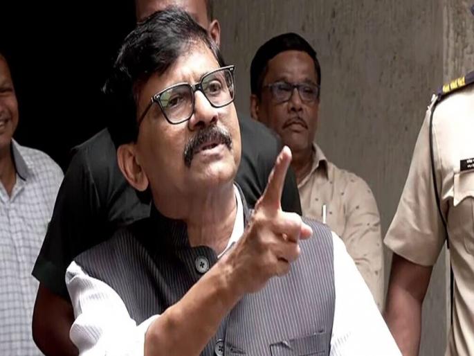 Anand Dighe is a loyal Shiv Sainik, don't associate his name with traitors; Sanjay Raut is angry | आनंद दिघे निष्ठावंत शिवसैनिक, त्यांचं नाव गद्दारांशी जोडू नका; संजय राऊत संतप्त Anand Dighe is a loyal Shiv Sainik, don't associate his name with traitors; Sanjay Raut is angry | आनंद दिघे निष्ठावंत शिवसैनिक, त्यांचं नाव गद्दारांशी जोडू नका; संजय राऊत संतप्त