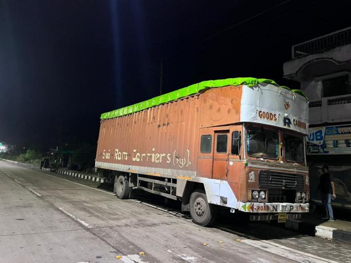 A shadow that has been buzzing for eight months is in the police net | आठ महिन्यांपासून गुंगारा देणारा अखेर सावली पोलिसांच्या जाळ्यात A shadow that has been buzzing for eight months is in the police net | आठ महिन्यांपासून गुंगारा देणारा अखेर सावली पोलिसांच्या जाळ्यात