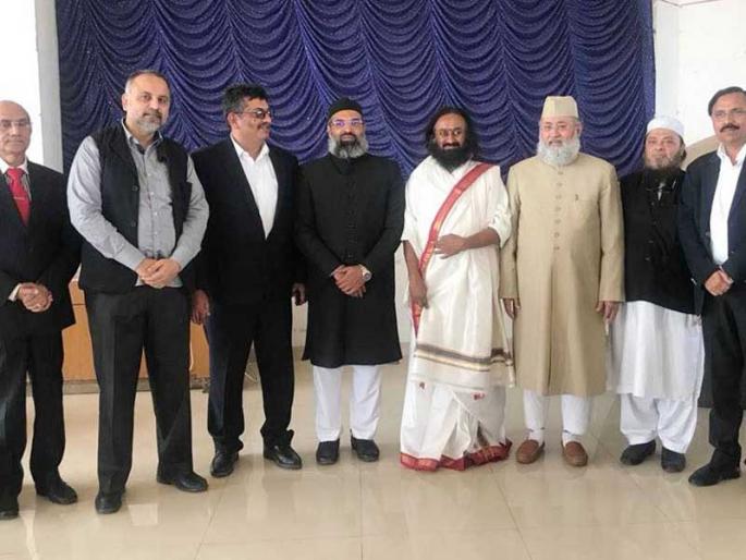 Ayodhya dispute: Muslim spiritual leaders meet Sri Sri Ravishankar | अयोध्या वादः 'त्या' जागेवर मशीद बांधणार नाही, पण जागा सोडणारही नाही; वक्फ बोर्ड अडलं! Ayodhya dispute: Muslim spiritual leaders meet Sri Sri Ravishankar | अयोध्या वादः 'त्या' जागेवर मशीद बांधणार नाही, पण जागा सोडणारही नाही; वक्फ बोर्ड अडलं!