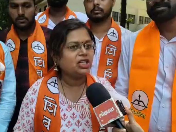 If a boy is born his name will be Eknath The woman will meet eknath shinde on foot for the 'Ya' leader's candidacy in Pune | मुलगा झाला तर नाव एकनाथ! महिलेची पुण्यातील 'या' नेत्याच्या उमेदवारीसाठी पायी वारी, CM शिंदेंची भेट घेणार If a boy is born his name will be Eknath The woman will meet eknath shinde on foot for the 'Ya' leader's candidacy in Pune | मुलगा झाला तर नाव एकनाथ! महिलेची पुण्यातील 'या' नेत्याच्या उमेदवारीसाठी पायी वारी, CM शिंदेंची भेट घेणार