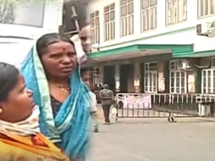 Patients affected by the strike! Child's accident, brain tumor and no doctor in the Sasoon hospital | संपाचा फटका रुग्णांना! मुलाचा अपघात, मेंदूला गाठ अन् रुग्णालयात डॉक्टरच नाहीत Patients affected by the strike! Child's accident, brain tumor and no doctor in the Sasoon hospital | संपाचा फटका रुग्णांना! मुलाचा अपघात, मेंदूला गाठ अन् रुग्णालयात डॉक्टरच नाहीत