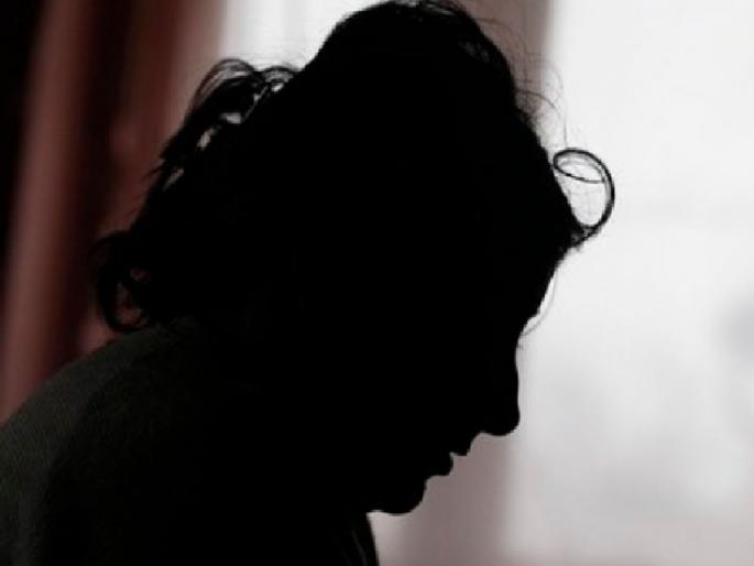 minor gets impregnant, accused arrest | पोटदुखीने फुटले अतिप्रसंगाचे बिंग; आरोपीला अटक minor gets impregnant, accused arrest | पोटदुखीने फुटले अतिप्रसंगाचे बिंग; आरोपीला अटक