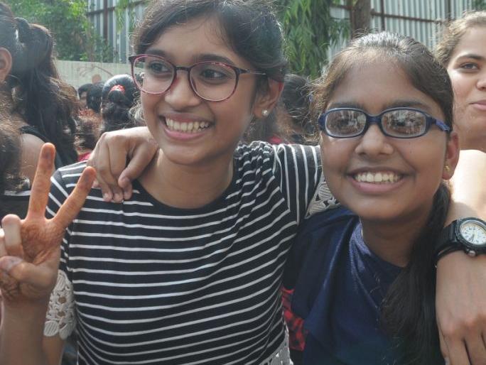 Pranali Titre, Ketaki Rajurkar Top in 'Vidarbha' | प्रणाली तितरे, केतकी राजूरकर विदर्भात ‘टॉप’ Pranali Titre, Ketaki Rajurkar Top in 'Vidarbha' | प्रणाली तितरे, केतकी राजूरकर विदर्भात ‘टॉप’