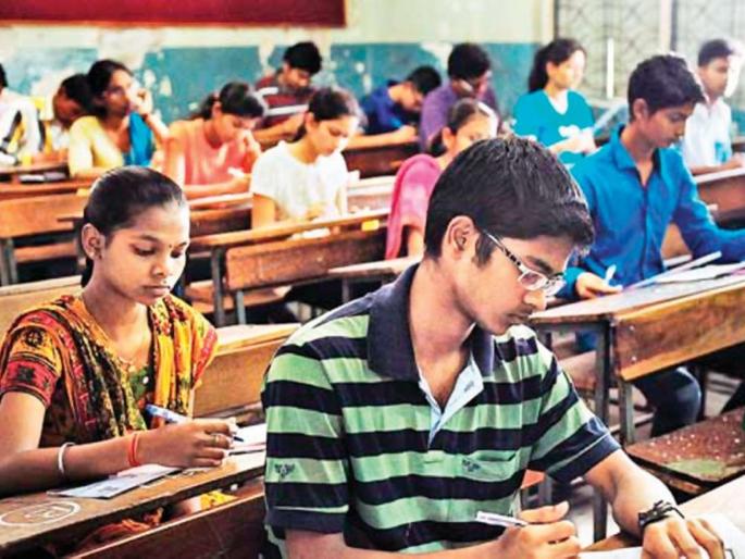 coronavirus last paper of ssc board still pending student and parents in confusion kkg | Coronavirus: दहावीचा शेवटचा पेपर होणार की नाही?; विद्यार्थी, पालकांची धाकधूक वाढली coronavirus last paper of ssc board still pending student and parents in confusion kkg | Coronavirus: दहावीचा शेवटचा पेपर होणार की नाही?; विद्यार्थी, पालकांची धाकधूक वाढली