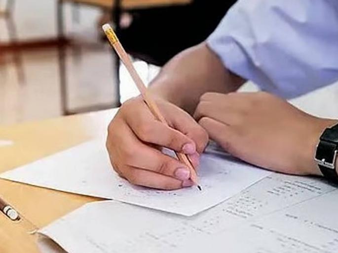 Major malpractice in 10th class exam; Case registered against five people including custodian in Anjangaon Surji, two arrested | दहावीच्या परीक्षेत मोठा गैरप्रकार; अंजनगाव सुर्जी येथे परिरक्षकासह पाच जणाविरुद्ध गुन्हा दाखल, दोघांना अटक Major malpractice in 10th class exam; Case registered against five people including custodian in Anjangaon Surji, two arrested | दहावीच्या परीक्षेत मोठा गैरप्रकार; अंजनगाव सुर्जी येथे परिरक्षकासह पाच जणाविरुद्ध गुन्हा दाखल, दोघांना अटक