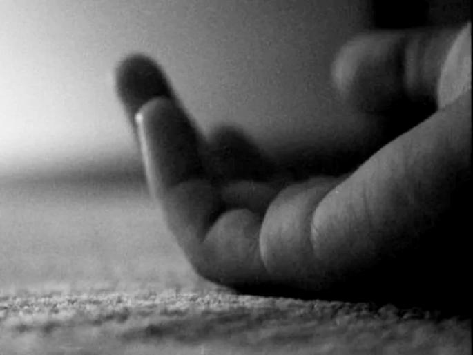 Eighth student commits suicide by hanging himself in nagpur after seeing mobile app | मोबाईल ॲप पाहून आठवीच्या विद्यार्थ्याची आत्महत्या; गळफास घेतलेल्या अवस्थेत आढळला Eighth student commits suicide by hanging himself in nagpur after seeing mobile app | मोबाईल ॲप पाहून आठवीच्या विद्यार्थ्याची आत्महत्या; गळफास घेतलेल्या अवस्थेत आढळला