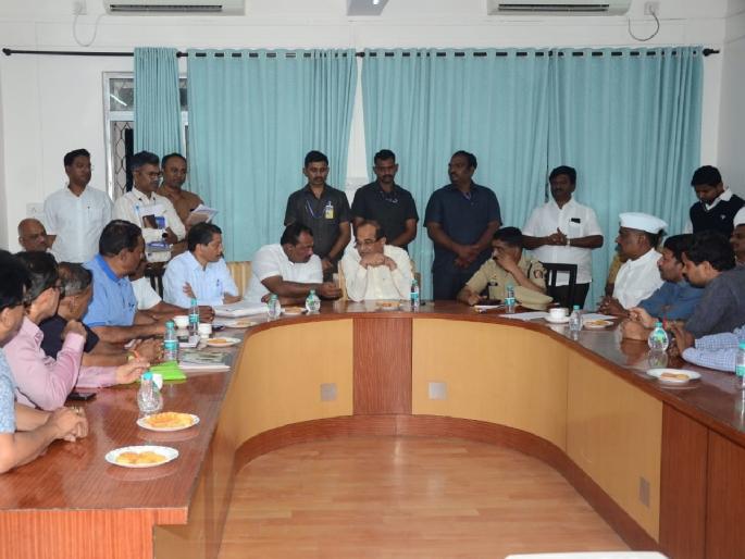 Pandharpur will expand on the lines of Shirdi says Radhakrishna Vikhe-Patil | शिर्डीच्या धर्तीवर पंढरपूरचे सौदर्य वाढविणार: राधाकृष्ण विखे-पाटील Pandharpur will expand on the lines of Shirdi says Radhakrishna Vikhe-Patil | शिर्डीच्या धर्तीवर पंढरपूरचे सौदर्य वाढविणार: राधाकृष्ण विखे-पाटील