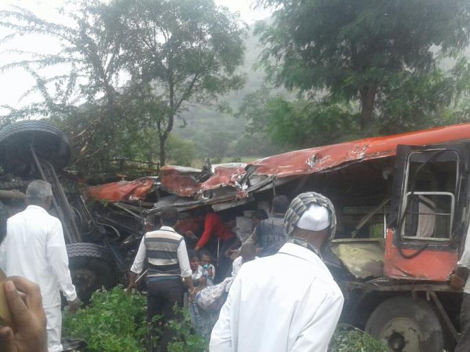 After sixteen years, re-start the family again | सोळा वर्षानंतर कुटुंबावर पुन्हा काळाचा घाला After sixteen years, re-start the family again | सोळा वर्षानंतर कुटुंबावर पुन्हा काळाचा घाला