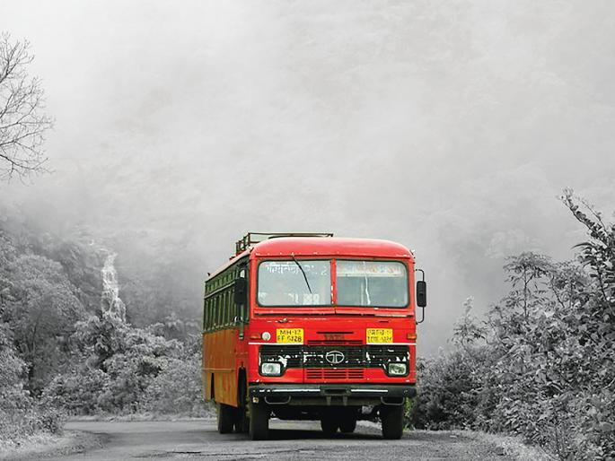 Willpower to get ST out of loss | एसटीला तोट्यातून बाहेर काढण्यास हवी इच्छाशक्ती Willpower to get ST out of loss | एसटीला तोट्यातून बाहेर काढण्यास हवी इच्छाशक्ती