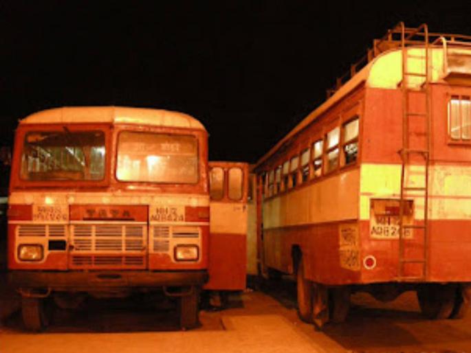 Even if mosquitoes bite We will not let ST bus leave at night Mumbai Depot problems | डासांनी फोडून काढले तरी चालेल; पण रात्री एसटी सोडायची नाही! Even if mosquitoes bite We will not let ST bus leave at night Mumbai Depot problems | डासांनी फोडून काढले तरी चालेल; पण रात्री एसटी सोडायची नाही!