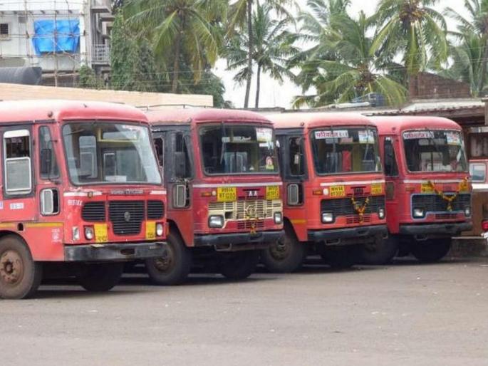 ST Smart Card scheme system is currently closed | एसटीचे स्मार्ट कार्ड नापास, प्रवाशांच्या हाती कागदीच पास