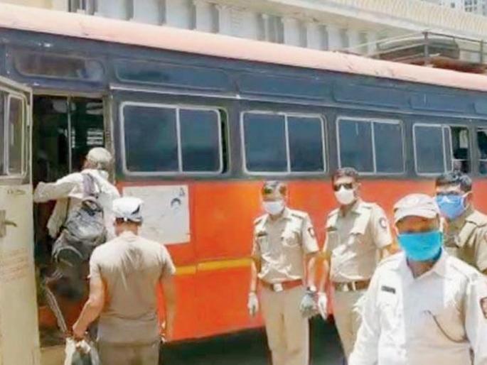 ST delivered over five lakh laborers to their village | एसटीने परराज्यातील पाच लाखांवर मजुरांना पोहोचवीले गावात ST delivered over five lakh laborers to their village | एसटीने परराज्यातील पाच लाखांवर मजुरांना पोहोचवीले गावात