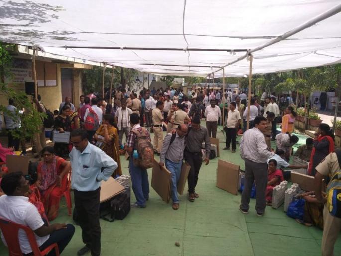 Gram Panchayat election; 4.81 lakh voters in Wardha district | ग्राम पंचायत निवडणूक; वर्धा जिल्ह्यात ४.८१ लाख मतदार बजावणार हक्क Gram Panchayat election; 4.81 lakh voters in Wardha district | ग्राम पंचायत निवडणूक; वर्धा जिल्ह्यात ४.८१ लाख मतदार बजावणार हक्क