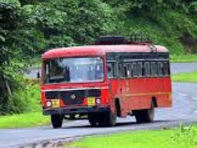 Women's half ticket beneficial for ST; In eight months Sindhudurg division received 37 crores of income | महिलांचे 'हाफ'तिकीट एसटीसाठी ठरले लाभदायक; सिंधुदुर्ग विभागाला आठ महिन्यात मिळाले 'इतक्या' कोटींचे उत्पन्न Women's half ticket beneficial for ST; In eight months Sindhudurg division received 37 crores of income | महिलांचे 'हाफ'तिकीट एसटीसाठी ठरले लाभदायक; सिंधुदुर्ग विभागाला आठ महिन्यात मिळाले 'इतक्या' कोटींचे उत्पन्न