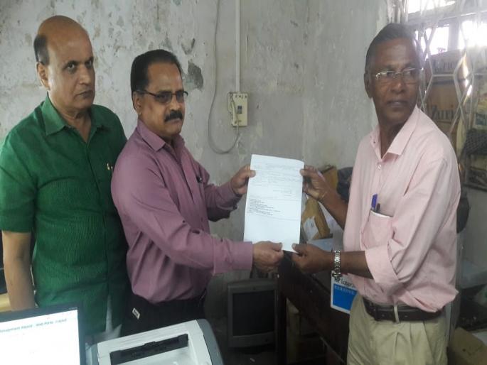 ST's 'Smart Card' scheme started today, senior citizen registration started | एसटीची 'स्मार्ट कार्ड' योजना आजपासून कार्यान्वित, ज्येष्ठ नागरिकांच्या नोंदणीस प्रारंभ ST's 'Smart Card' scheme started today, senior citizen registration started | एसटीची 'स्मार्ट कार्ड' योजना आजपासून कार्यान्वित, ज्येष्ठ नागरिकांच्या नोंदणीस प्रारंभ