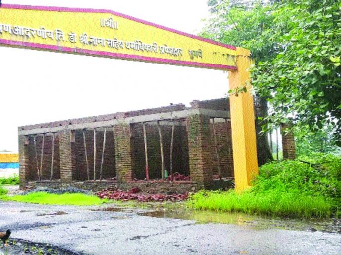 SUGWET ST stop stolen | सुगवेत एसटी थांबा गेला चोरीला SUGWET ST stop stolen | सुगवेत एसटी थांबा गेला चोरीला