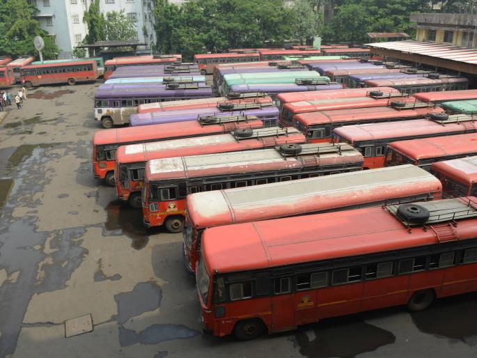 CCTV to be run in ST stations / depots in December; 3 in Mumbai, 2 bus stations in Pune | डिसेंबरमध्ये एसटी स्थानक-आगारांमध्ये सीसीटीव्ही होणार कार्यान्वित ; मुंबईतील ३, पुण्यातील २ बस स्थानकांचा समावेश CCTV to be run in ST stations / depots in December; 3 in Mumbai, 2 bus stations in Pune | डिसेंबरमध्ये एसटी स्थानक-आगारांमध्ये सीसीटीव्ही होणार कार्यान्वित ; मुंबईतील ३, पुण्यातील २ बस स्थानकांचा समावेश