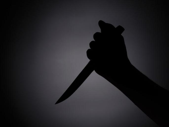 A dispute over a post on social media led to a stabbing attack on a student and a teacher by entering the classroom in Kerala | सोशल मीडियावरील पोस्टवरून वाद, भर वर्गात घुसून विद्यार्थी आणि शिक्षकावर चाकूहल्ला A dispute over a post on social media led to a stabbing attack on a student and a teacher by entering the classroom in Kerala | सोशल मीडियावरील पोस्टवरून वाद, भर वर्गात घुसून विद्यार्थी आणि शिक्षकावर चाकूहल्ला