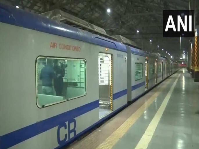 Central Railway plans to open corporate offices in Parel and Kanjurmarg railway station area | आता रेल्वे स्थानकातच कॉर्पोरेट ऑफिस Central Railway plans to open corporate offices in Parel and Kanjurmarg railway station area | आता रेल्वे स्थानकातच कॉर्पोरेट ऑफिस