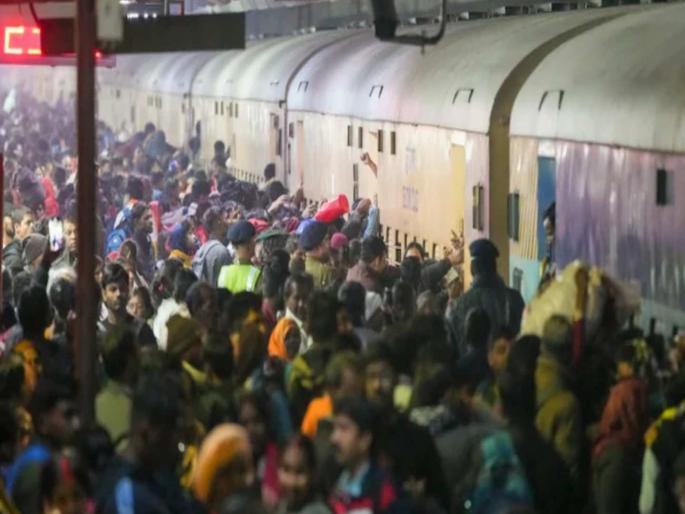 Railways issued notice to social media platform x to remove video of stampede at New Delhi Railway Station | "रेल्वे स्टेशनवरील चेंगराचेंगरीचे व्हिडिओ काढून टाका"; रेल्वे मंत्रालयाचे सोशल मीडिया प्लॅटफॉर्म एक्सला आदेश Railways issued notice to social media platform x to remove video of stampede at New Delhi Railway Station | "रेल्वे स्टेशनवरील चेंगराचेंगरीचे व्हिडिओ काढून टाका"; रेल्वे मंत्रालयाचे सोशल मीडिया प्लॅटफॉर्म एक्सला आदेश