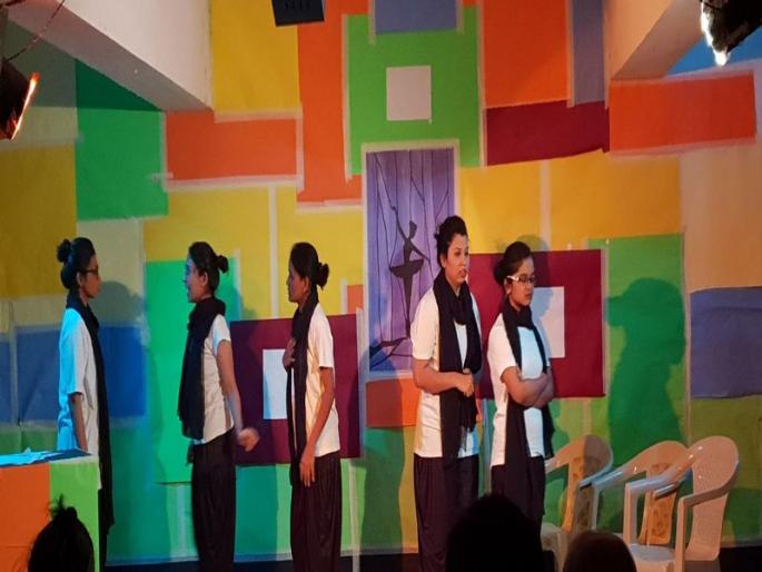 Women's Day special in 'Thane's acting': 'Tune with pain, stay tuned' | ठाण्यातील अभिनय कट्ट्यावर महिला दिन विशेष 'तीच्या वेदनेचा हुंकार.. स्टे ट्यूनड' Women's Day special in 'Thane's acting': 'Tune with pain, stay tuned' | ठाण्यातील अभिनय कट्ट्यावर महिला दिन विशेष 'तीच्या वेदनेचा हुंकार.. स्टे ट्यूनड'