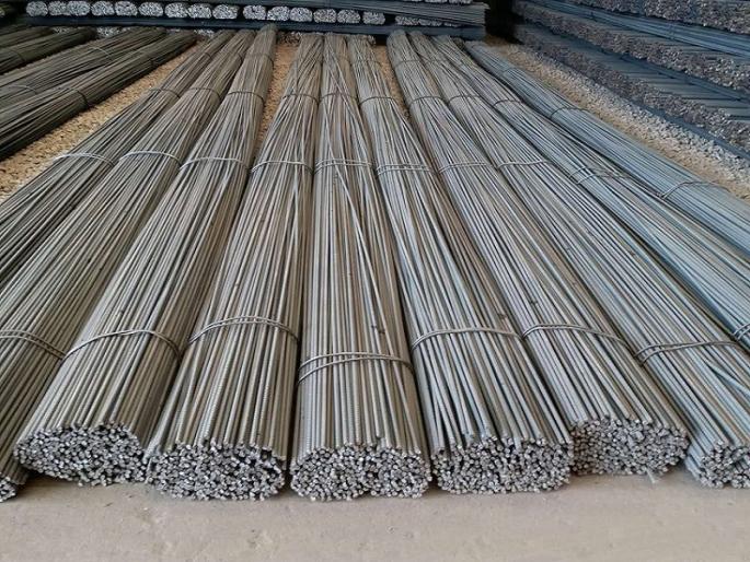 relief to Steel industry by price up to 20% | स्टीलच्या दरात २० टक्के वाढीने उद्योगाला दिलासा relief to Steel industry by price up to 20% | स्टीलच्या दरात २० टक्के वाढीने उद्योगाला दिलासा