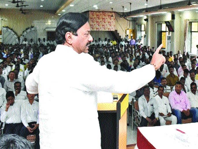 Gite is not the voter of Raigad, then where will the commitment come from? | गीते रायगडचे मतदार नाहीत, मग बांधिलकी कुठून येणार? Gite is not the voter of Raigad, then where will the commitment come from? | गीते रायगडचे मतदार नाहीत, मग बांधिलकी कुठून येणार?