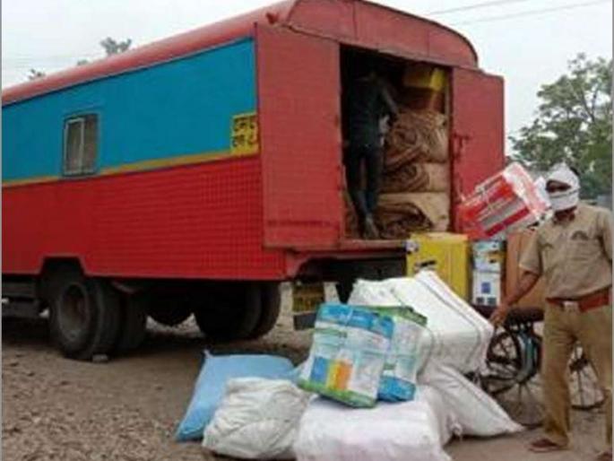 ST's freight rate increased by Rs. 4 per kg | एसटीच्या माल वाहतुक दरात प्रतिकिमी ४ रुपयांची वाढ ST's freight rate increased by Rs. 4 per kg | एसटीच्या माल वाहतुक दरात प्रतिकिमी ४ रुपयांची वाढ