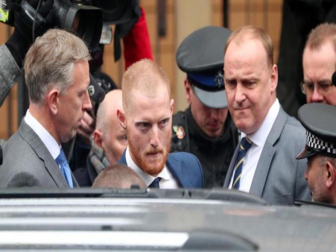 'Ben Stokes was fought in nightclub and two people unconscious' | 'बेन स्टोक्सने दोन व्यक्तींना बेशुद्ध होईपर्यंत बदडले होते'