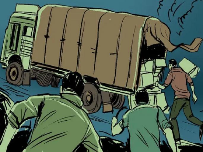 Looted truck running between Neera - Morgaon: Beer boxes stolen pune crime | नीरा-मोरगावदरम्यान चालता ट्रक लुटला; बीअरचे बॉक्स पळवले Looted truck running between Neera - Morgaon: Beer boxes stolen pune crime | नीरा-मोरगावदरम्यान चालता ट्रक लुटला; बीअरचे बॉक्स पळवले