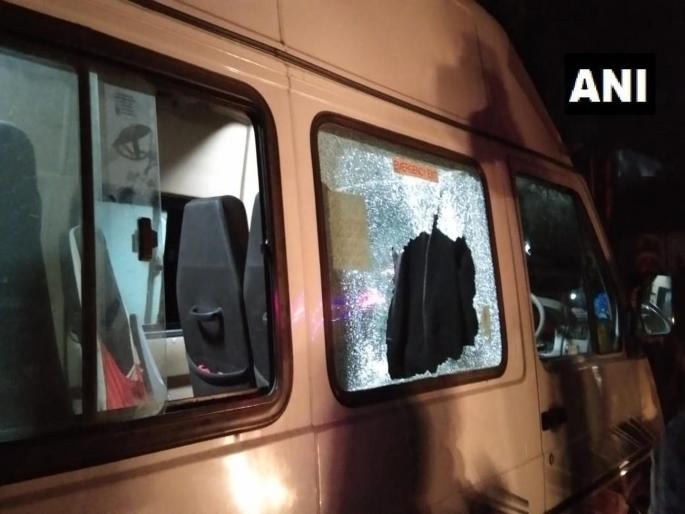 Kanhaiya Kumar injured in stone pelting by unknown people | अज्ञातांनी केलेल्या दगडफेकीत कन्हैय्या कुमार जखमी Kanhaiya Kumar injured in stone pelting by unknown people | अज्ञातांनी केलेल्या दगडफेकीत कन्हैय्या कुमार जखमी