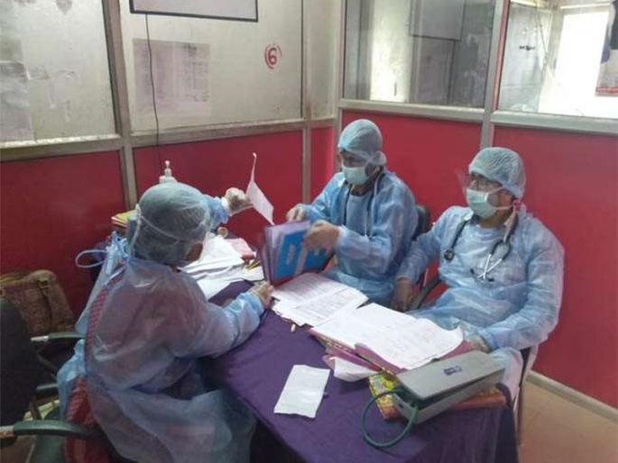 Corona suspects tend to Akola for treatment | कोरोना संदिग्धांचा उपचारासाठी अकोल्याकडे कल Corona suspects tend to Akola for treatment | कोरोना संदिग्धांचा उपचारासाठी अकोल्याकडे कल