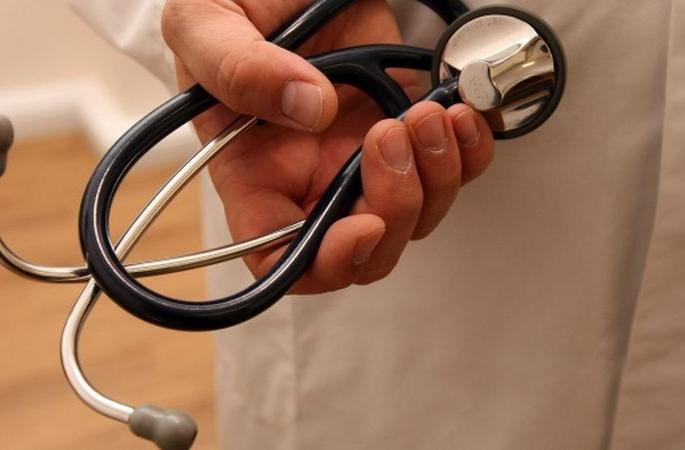 Strike of temporary doctors called off; More than 400 doctors have been begin duty | अस्थायी डॉक्टरांचा संप मागे; राज्यातील ४०० पेक्षा जास्त डॉक्टर झाले रुजू Strike of temporary doctors called off; More than 400 doctors have been begin duty | अस्थायी डॉक्टरांचा संप मागे; राज्यातील ४०० पेक्षा जास्त डॉक्टर झाले रुजू