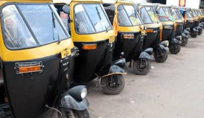 Strike of Auto, van drivers in Khamgaon! | खामगावात ऑटो, व्हॅन चालक, वाहकांचा संप! Strike of Auto, van drivers in Khamgaon! | खामगावात ऑटो, व्हॅन चालक, वाहकांचा संप!