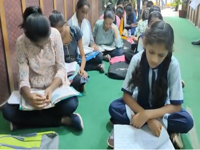 Scholarships up to three thousand for girls in class V to X; What documents are required? | पाचवी ते दहावीच्या मुलींसाठी तीन हजारांपर्यत शिष्यवृत्ती; कागदपत्रे काय लागतात? Scholarships up to three thousand for girls in class V to X; What documents are required? | पाचवी ते दहावीच्या मुलींसाठी तीन हजारांपर्यत शिष्यवृत्ती; कागदपत्रे काय लागतात?