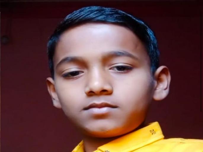 Student ends life by hanging in Walwa Sangli, Angry relatives vandalize teacher's house | Sangli: विद्यार्थ्याने गळफास घेत जीवन संपवले; संतप्त नातेवाइकांनी केली शिक्षकाच्या घराची तोडफोड Student ends life by hanging in Walwa Sangli, Angry relatives vandalize teacher's house | Sangli: विद्यार्थ्याने गळफास घेत जीवन संपवले; संतप्त नातेवाइकांनी केली शिक्षकाच्या घराची तोडफोड