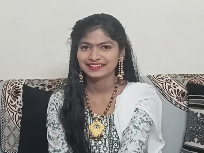The student ended her life due to headache in Gadhinglaj Kolhapur district | Kolhapur: डोकेदुखीच्या त्रासाला कंटाळून विद्यार्थिनीने संपवले जीवन  The student ended her life due to headache in Gadhinglaj Kolhapur district | Kolhapur: डोकेदुखीच्या त्रासाला कंटाळून विद्यार्थिनीने संपवले जीवन