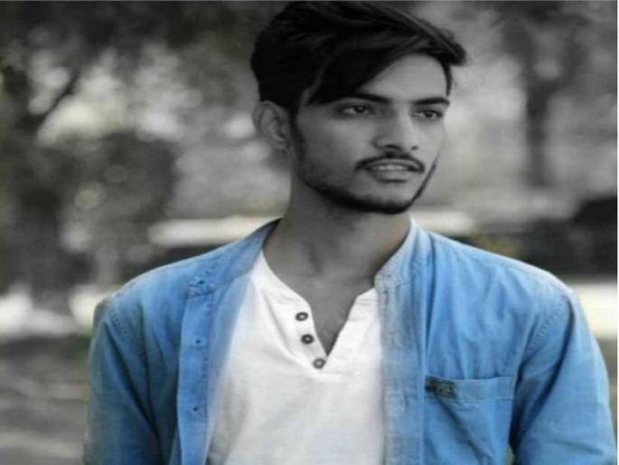 suicide of engineering student in Ambajogai | अंबाजोगाईत अभियांत्रिकीच्या विद्यार्थ्याची नैराश्यातून आत्महत्या suicide of engineering student in Ambajogai | अंबाजोगाईत अभियांत्रिकीच्या विद्यार्थ्याची नैराश्यातून आत्महत्या