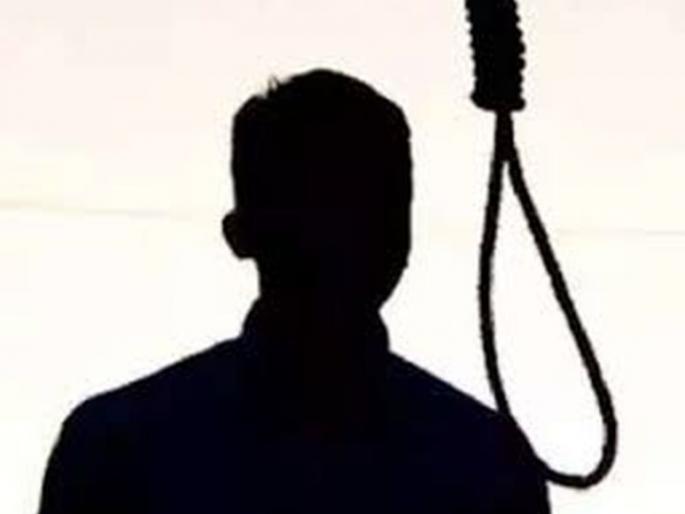 Student suicide by hanging at Harodoli in Nagpur district | नागपूर जिल्ह्यातील हरदोली येथे विद्यार्थ्याची गळफास लावून आत्महत्या Student suicide by hanging at Harodoli in Nagpur district | नागपूर जिल्ह्यातील हरदोली येथे विद्यार्थ्याची गळफास लावून आत्महत्या