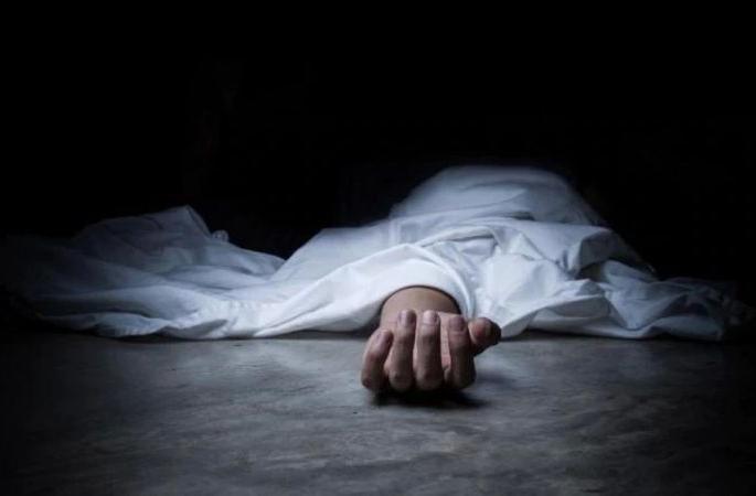 Minor student commits suicide in one sided love in Nagpur | नागपुरात एकतर्फी प्रेमातून अल्पवयीन विद्यार्थिनीची आत्महत्या Minor student commits suicide in one sided love in Nagpur | नागपुरात एकतर्फी प्रेमातून अल्पवयीन विद्यार्थिनीची आत्महत्या
