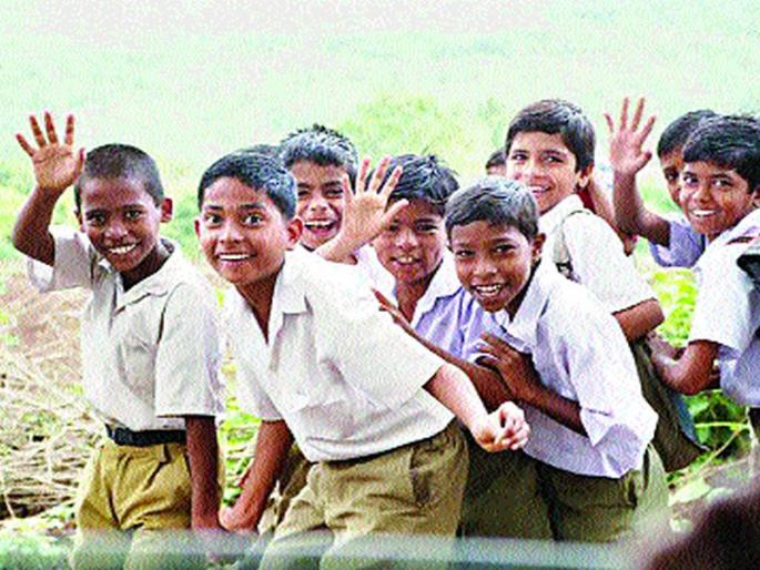 No money, no uniform, zip School started 6 months | पैसै, गणवेश नाहीच, जि.प. शाळा सुरू होऊन झाले ६ महिने No money, no uniform, zip School started 6 months | पैसै, गणवेश नाहीच, जि.प. शाळा सुरू होऊन झाले ६ महिने