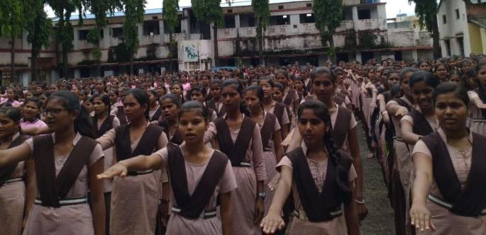 Awairness of democracy in schools, colleges | शाळा, महाविद्यालयांमध्ये लोकशाहीचा जागर Awairness of democracy in schools, colleges | शाळा, महाविद्यालयांमध्ये लोकशाहीचा जागर