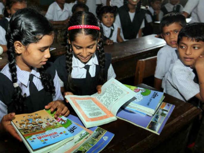 If do not teach Marathi subjects in schools, you will face a penalty of one lakh vrd | शाळांमध्ये आता मराठी विषय न शिकवल्यास होणार एक लाखाचा दंड If do not teach Marathi subjects in schools, you will face a penalty of one lakh vrd | शाळांमध्ये आता मराठी विषय न शिकवल्यास होणार एक लाखाचा दंड