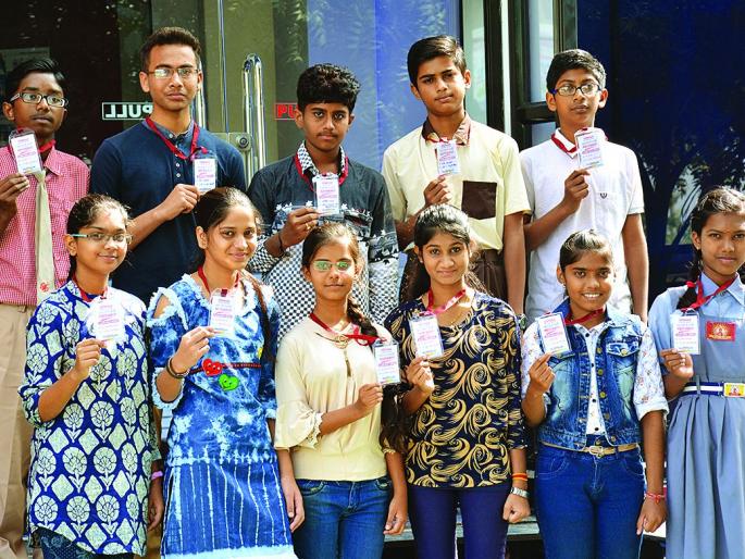 Students Experience The World of Journalism | विद्यार्थ्यांंनी अनुभवले पत्रकारितेचे विश्व Students Experience The World of Journalism | विद्यार्थ्यांंनी अनुभवले पत्रकारितेचे विश्व