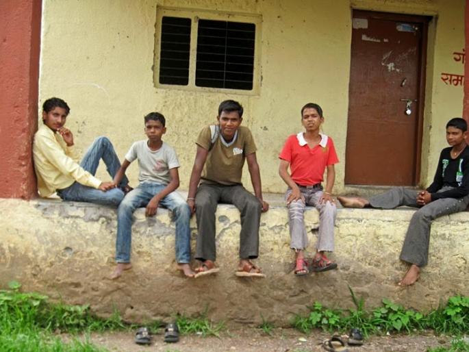 Buldhana: OBC's scholarships worth Rs 6.25 crores; Financial pain before the students! | बुलडाणा : ओबीसीची ६.२५ कोटींची शिष्यवृत्ती थकीत; विद्यार्थ्यांसमोर आर्थिक पेच! Buldhana: OBC's scholarships worth Rs 6.25 crores; Financial pain before the students! | बुलडाणा : ओबीसीची ६.२५ कोटींची शिष्यवृत्ती थकीत; विद्यार्थ्यांसमोर आर्थिक पेच!