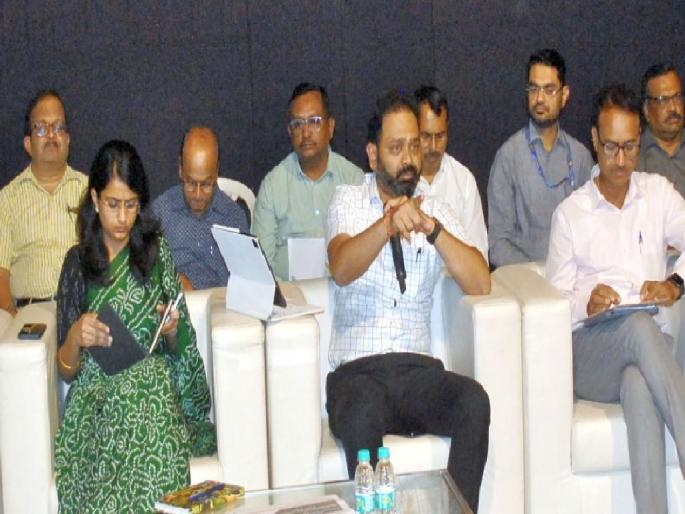 The responsibility of new voter registration is on the Principal - Collector Dr. Vipin Itankar | नवमतदार नोंदणीची जबाबदारी मुख्याध्यापकांवर - जिल्हाधिकारी डॉ. विपीन इटनकर