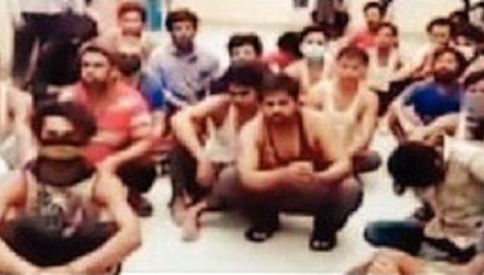 700 Indian workers released from Saudi jails | सौदीमध्ये तुरुंगात अडकलेल्या ७०० भारतीय कामगारांची सुटका