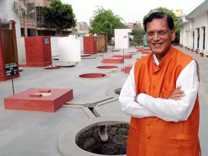 Who was Bindeshwar Pathak? Who introduced the concept of 'easy toilet' to India for the first time | कोण होते बिंदेश्वर पाठक? ज्यांनी 'सुलभ शौचालय' संकल्पना पहिल्यांदा भारतात आणली Who was Bindeshwar Pathak? Who introduced the concept of 'easy toilet' to India for the first time | कोण होते बिंदेश्वर पाठक? ज्यांनी 'सुलभ शौचालय' संकल्पना पहिल्यांदा भारतात आणली